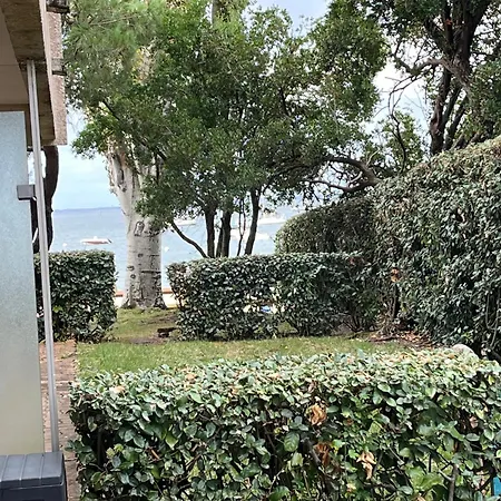 T2 Avec Terrasse, Jardin Et Parking A - D'eyrac A 300m - Fr-1-319-17 * 阿卡雄